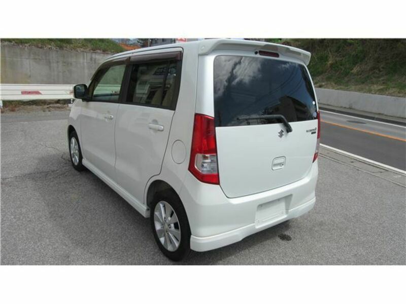 WAGON R-15