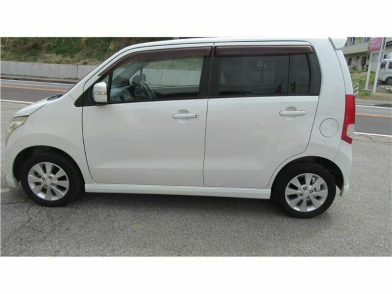WAGON R-16