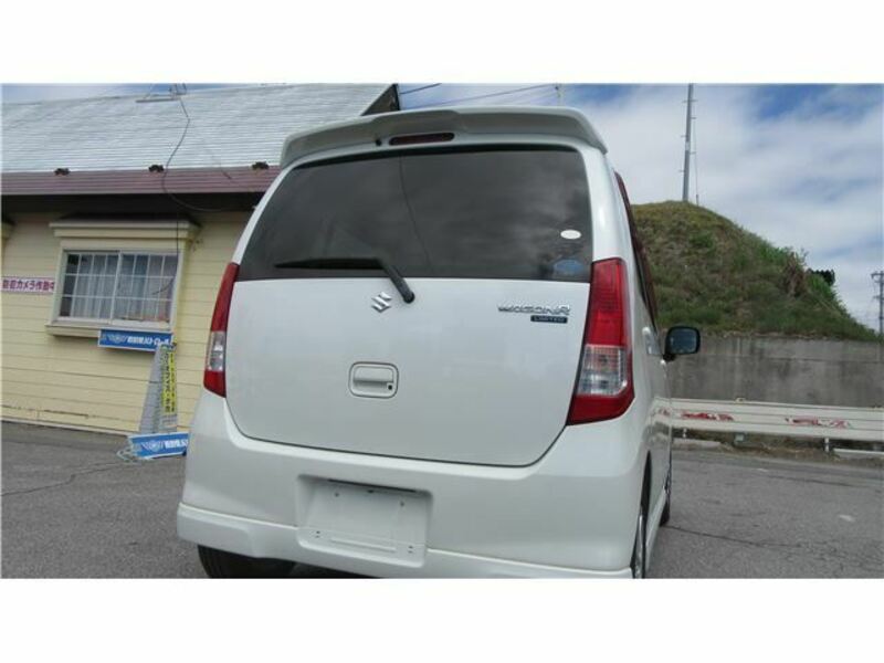 WAGON R-32
