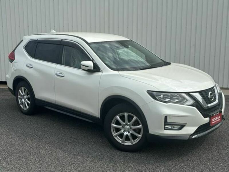 X-TRAIL-1