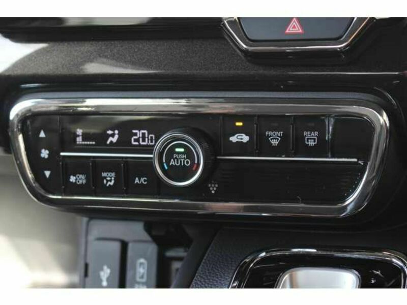 N BOX CUSTOM-16