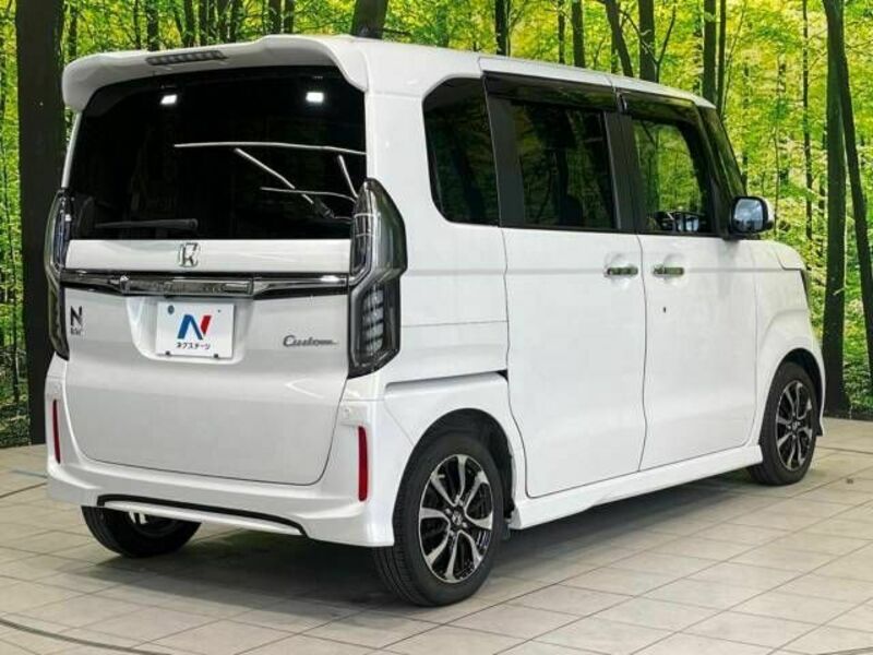 N BOX CUSTOM-16