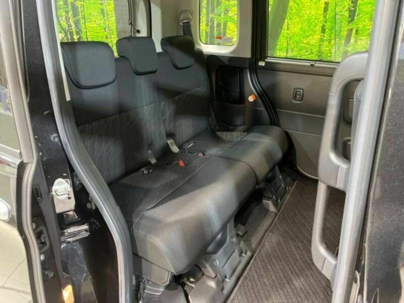 ROOMY-8