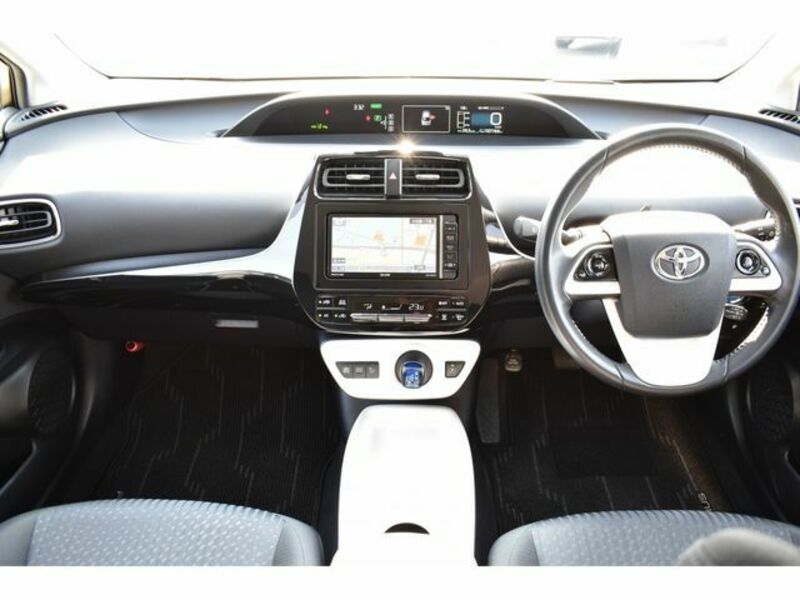 PRIUS-4