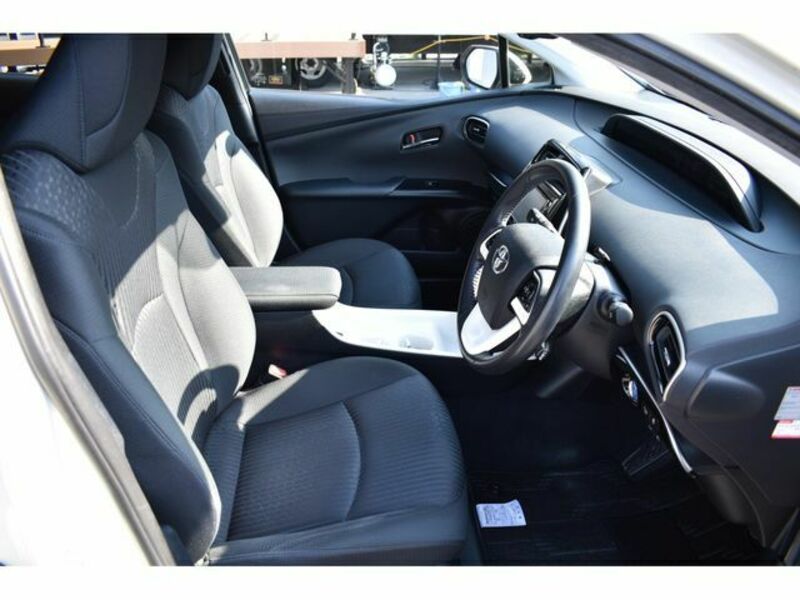 PRIUS-7
