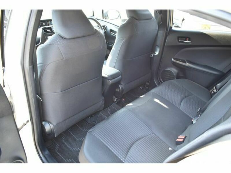 PRIUS-12