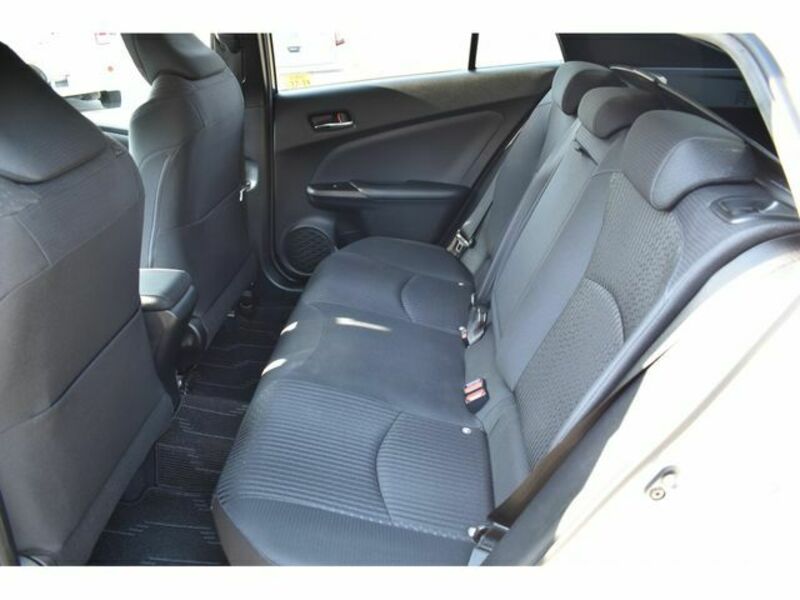 PRIUS-13