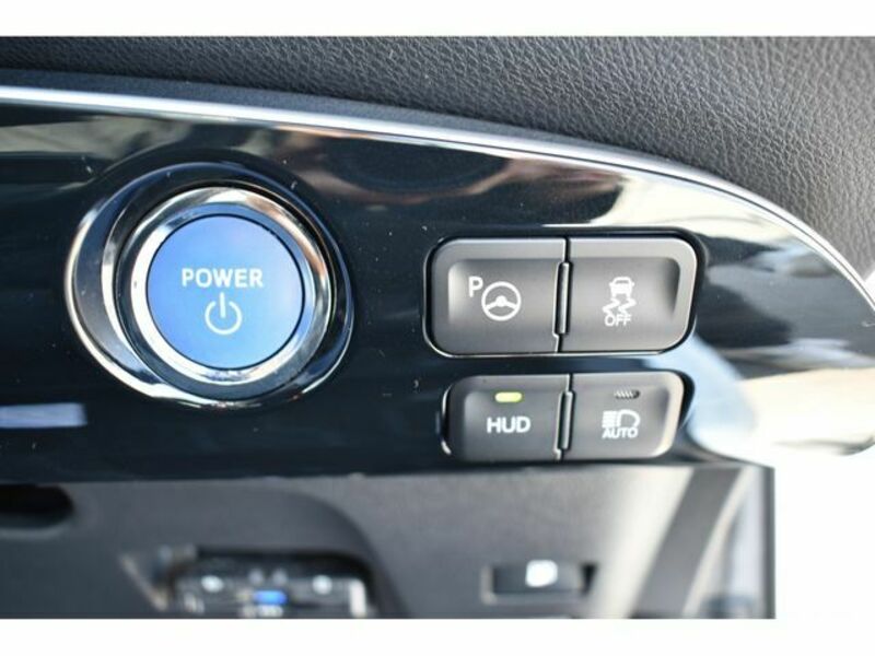 PRIUS-17