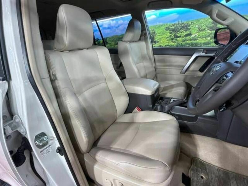 LAND CRUISER PRADO-6