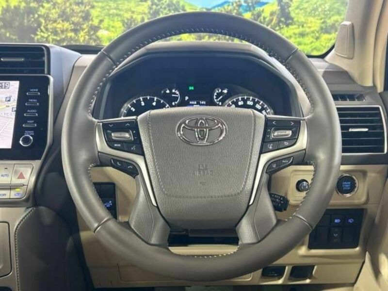 LAND CRUISER PRADO-10