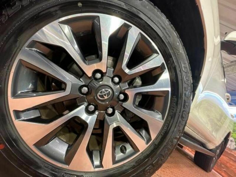 LAND CRUISER PRADO-12