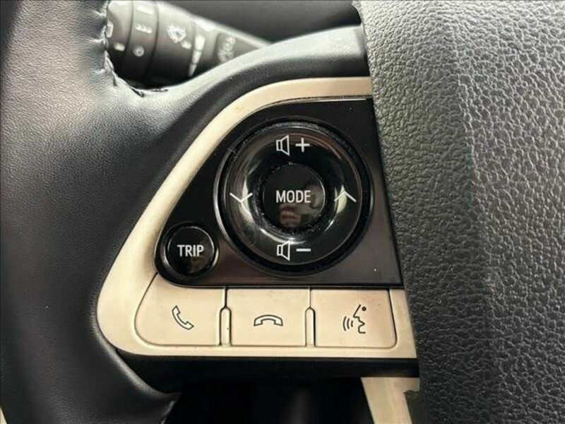 PRIUS-9