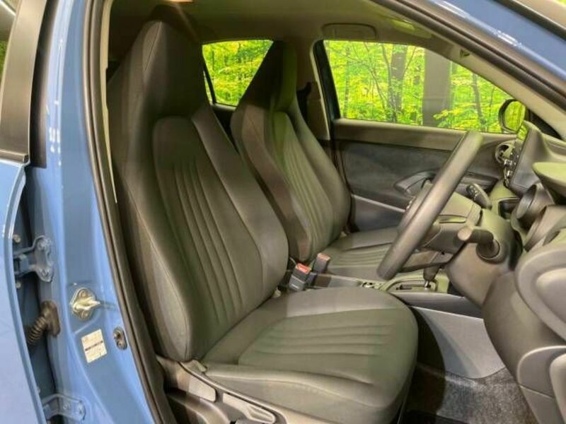 YARIS CROSS-7