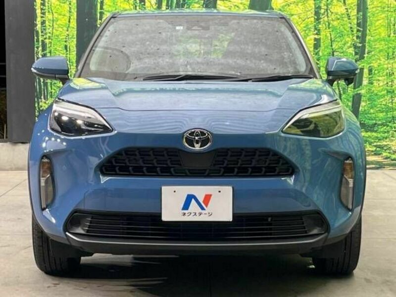 YARIS CROSS-13