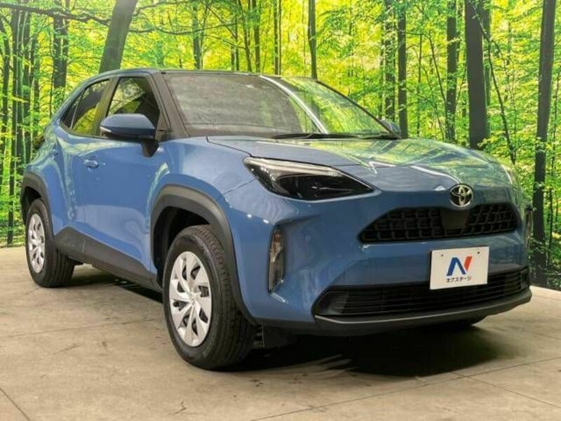 YARIS CROSS-15