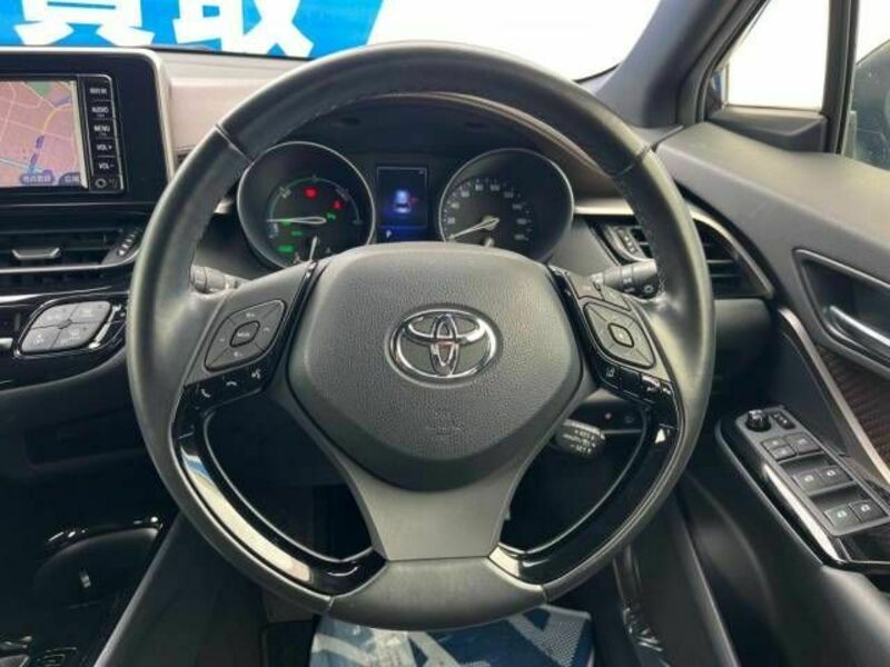 C-HR-11