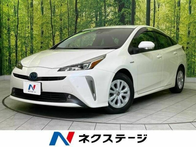 TOYOTA　PRIUS