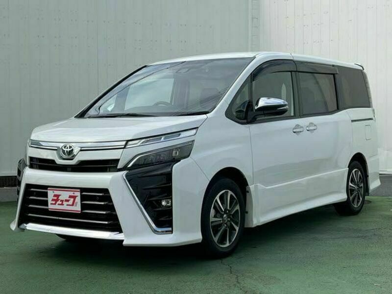 TOYOTA　VOXY