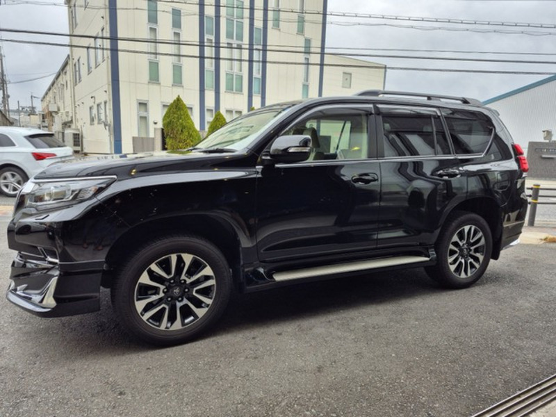 LAND CRUISER PRADO-8