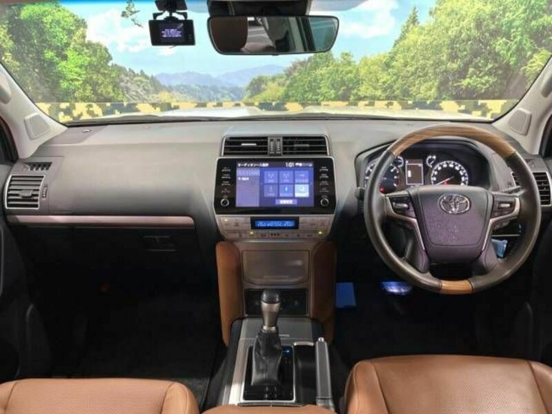 LAND CRUISER PRADO-1