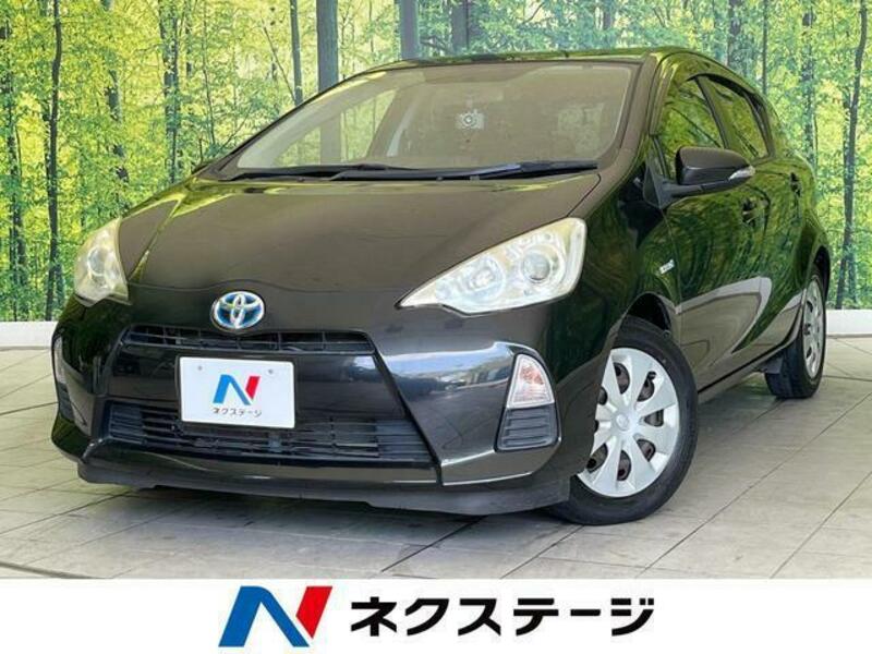 TOYOTA　AQUA