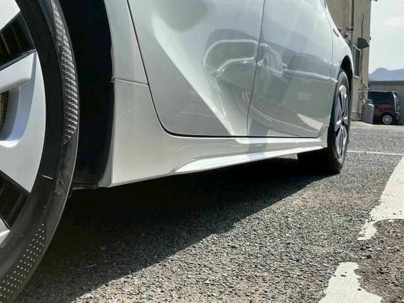 PRIUS-18