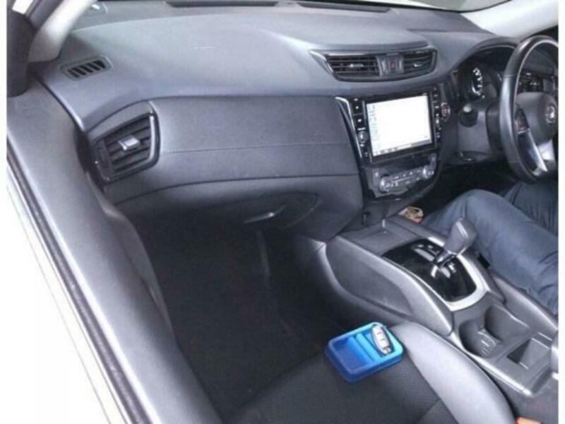 X-TRAIL-2