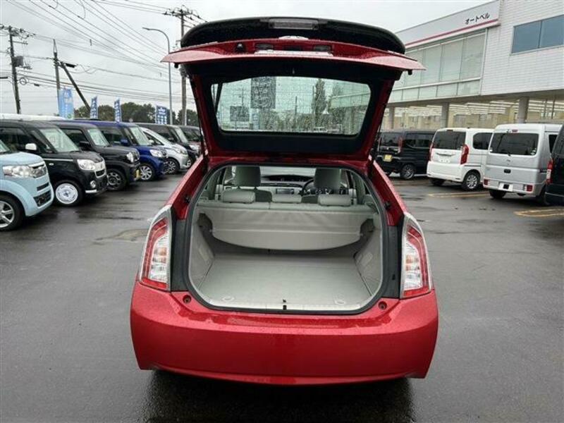 PRIUS-10