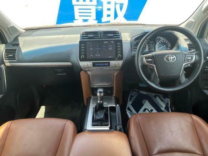 LAND CRUISER PRADO-1