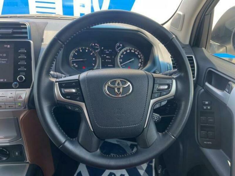 LAND CRUISER PRADO-12