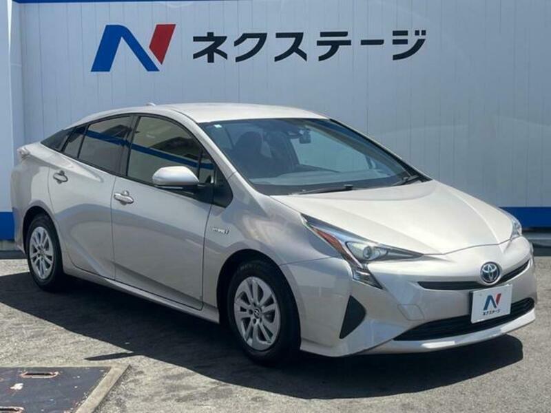 PRIUS-17