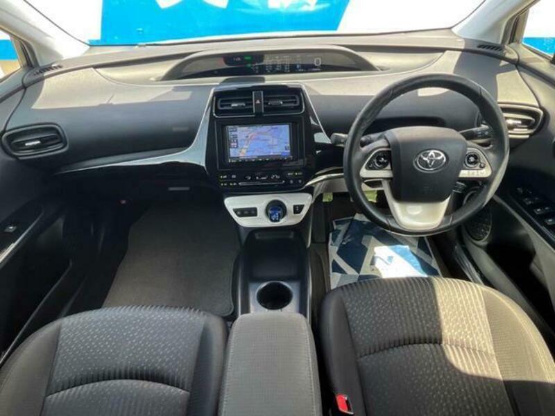 PRIUS-1