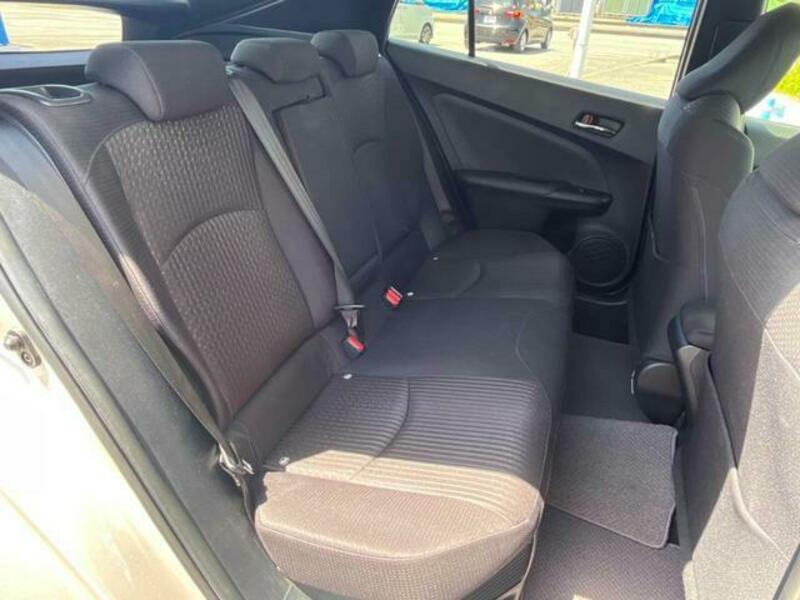 PRIUS-10