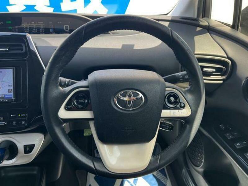 PRIUS-12