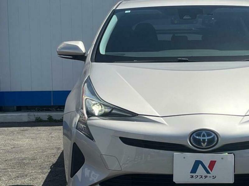 PRIUS-13