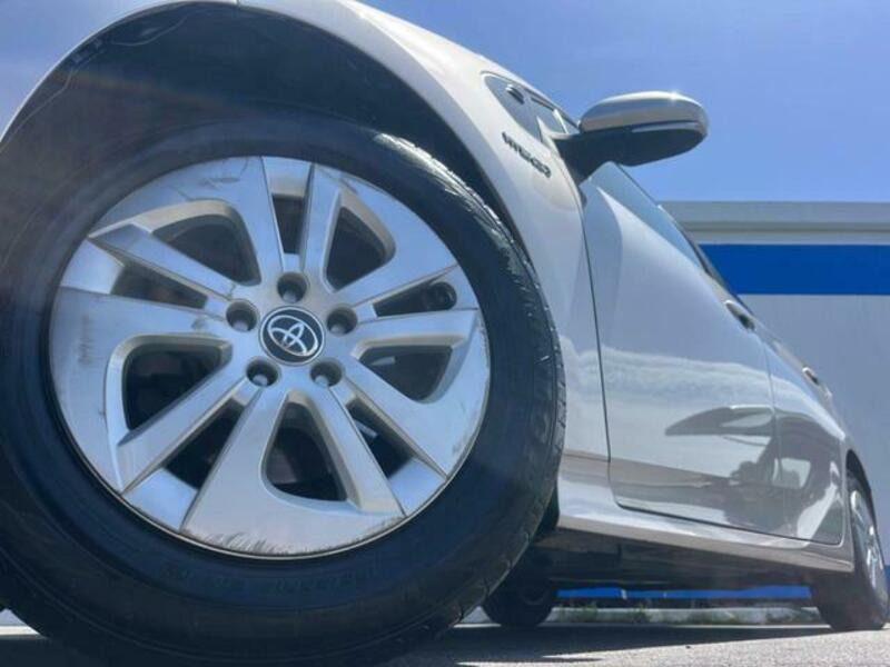 PRIUS-14