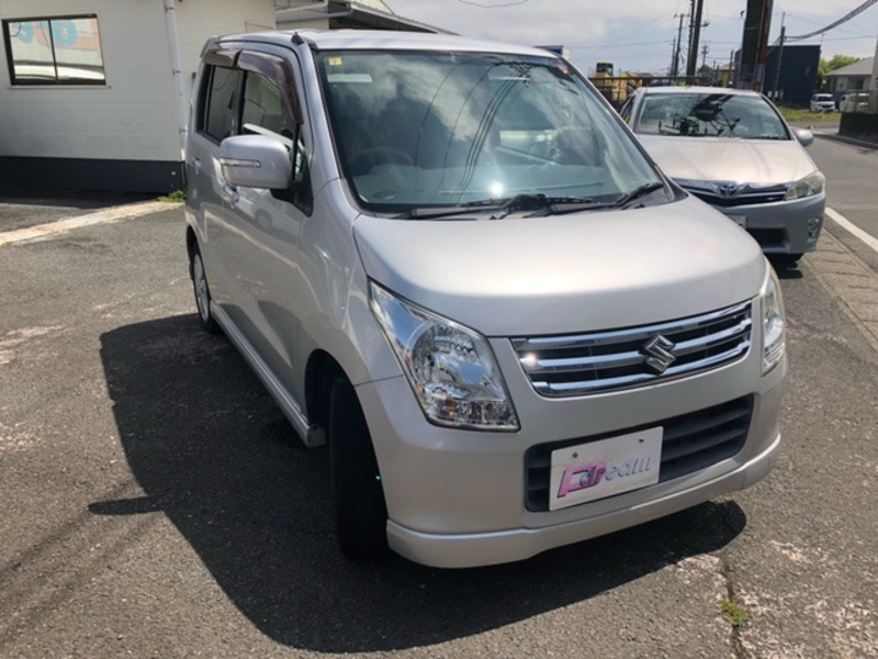 WAGON R-3