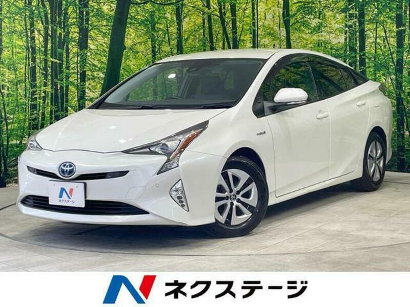 TOYOTA　PRIUS