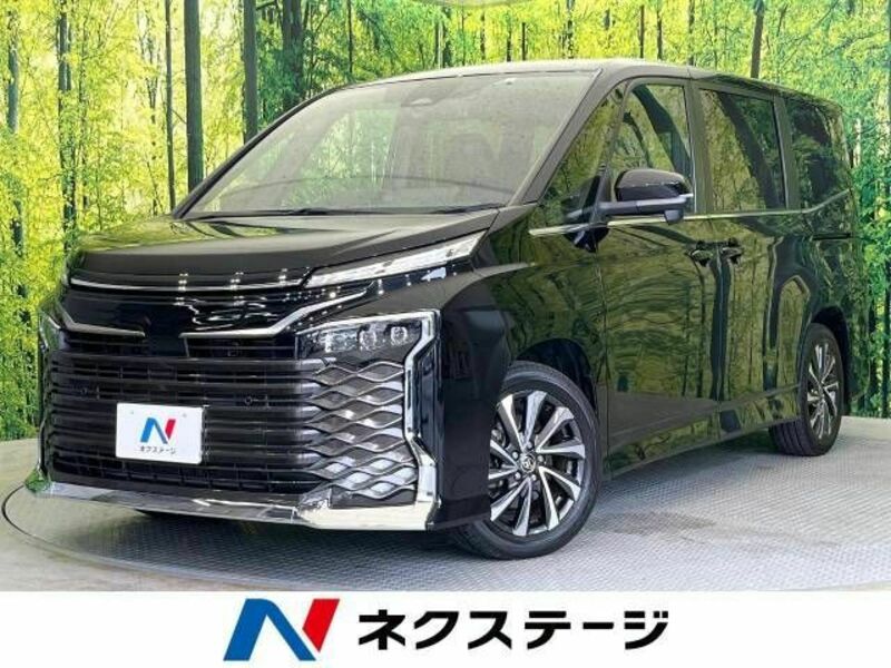 TOYOTA　VOXY