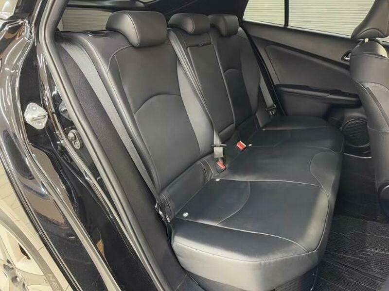 PRIUS-8