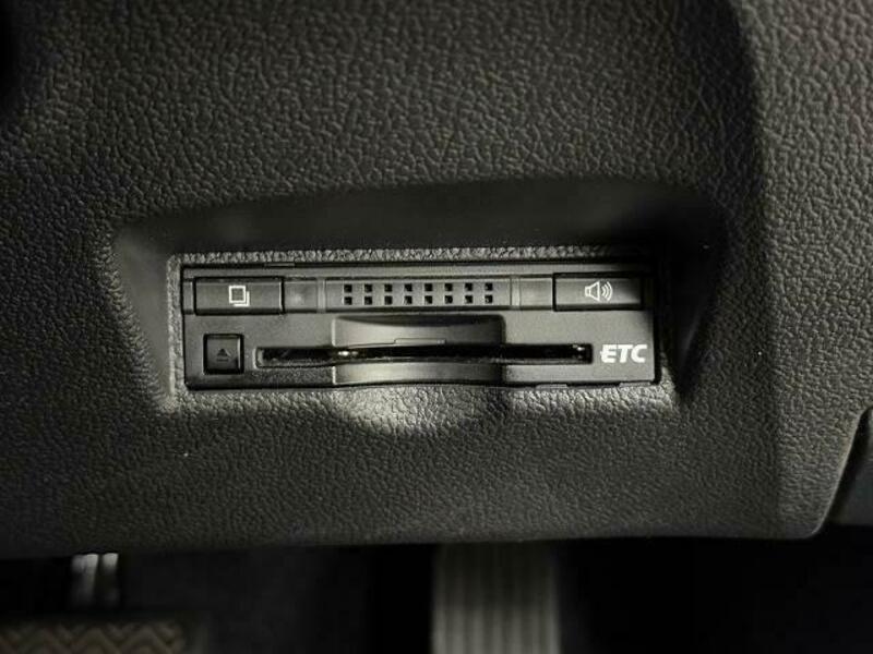 PRIUS-14