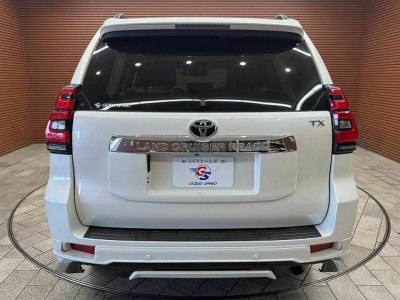 LAND CRUISER PRADO-12