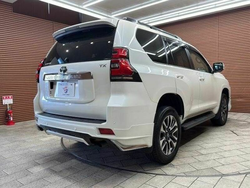 LAND CRUISER PRADO-13