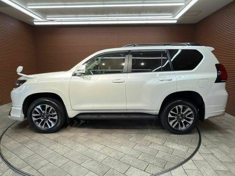LAND CRUISER PRADO-16
