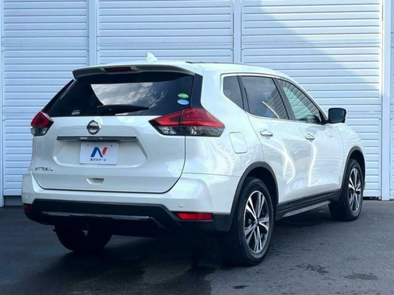 X-TRAIL-16