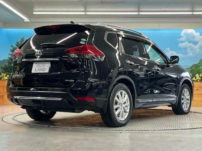 X-TRAIL-17