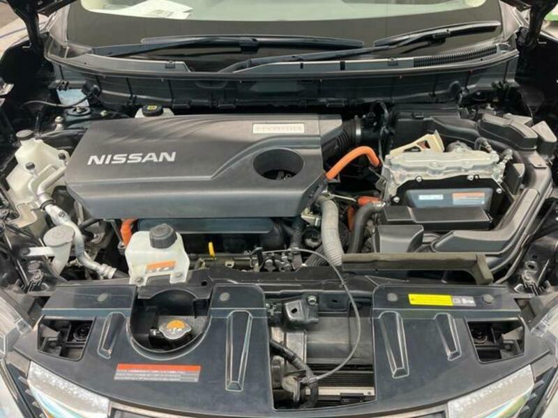X-TRAIL-18