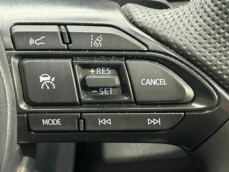 YARIS CROSS-6