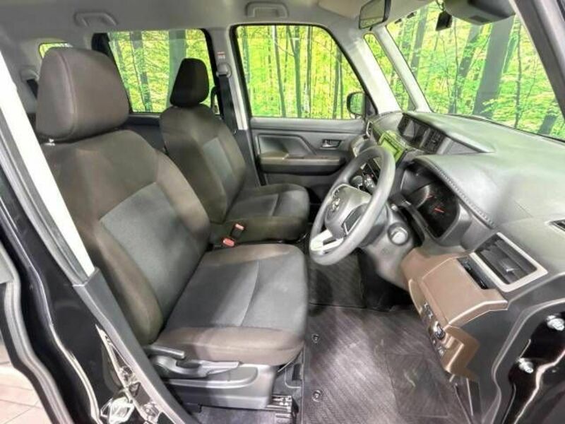 ROOMY-7
