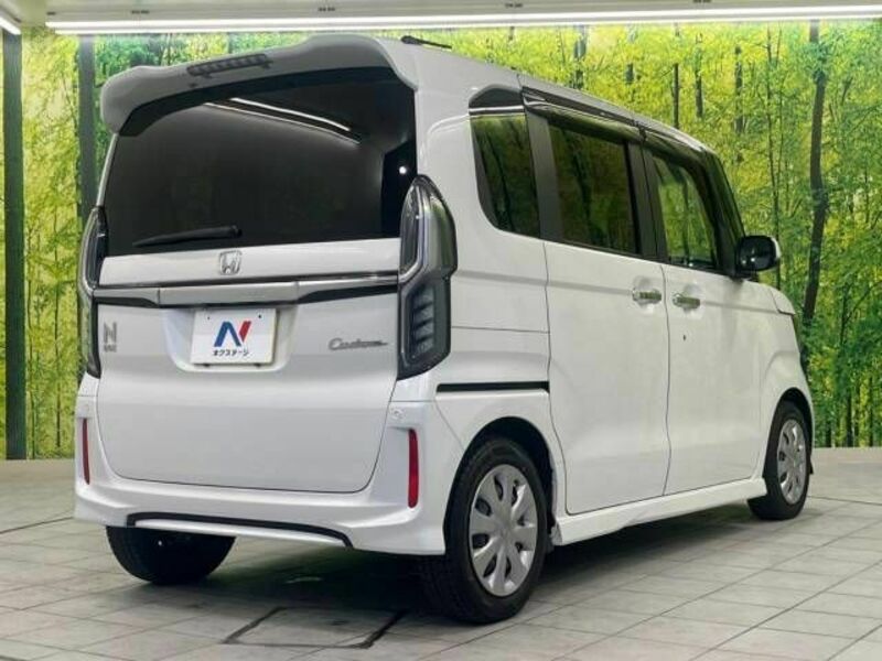 N BOX CUSTOM-17